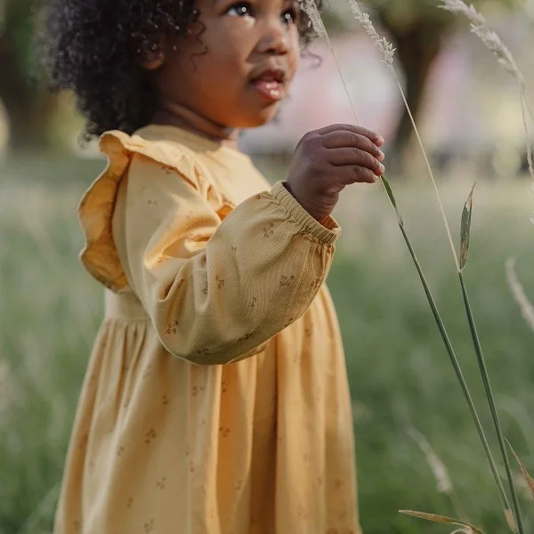 Детска Рокля с Дълъг Ръкав Warm Yellow Blooming Flower