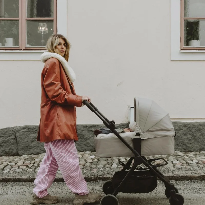Кош за новородено за количка Elodie MONDO – Moonshell