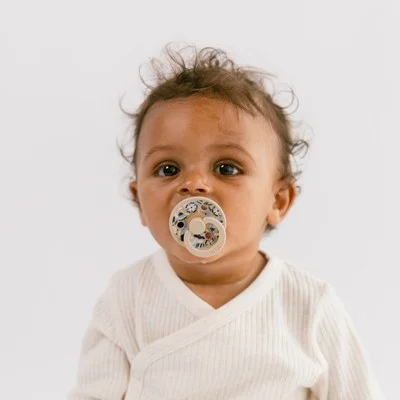 2 бр. Биберони BIBS Liberty COLOUR Bobo Ivory, 0-6 месеца