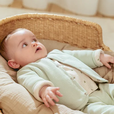 Бебешка Двустранна Жилетка Пике Soft Green