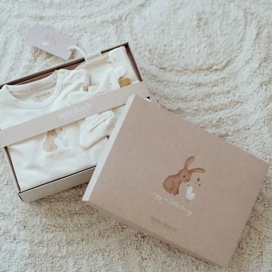 Подаръчен Сет Бебешки Дрешки Newborn Naturals 62-68