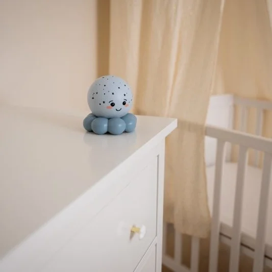 Нощна Лампа  Twinkles To Go Octo - Pastel Blue