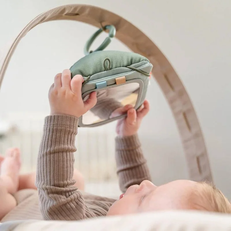 Контрастни Карти за Бебе Tiny Farm Green