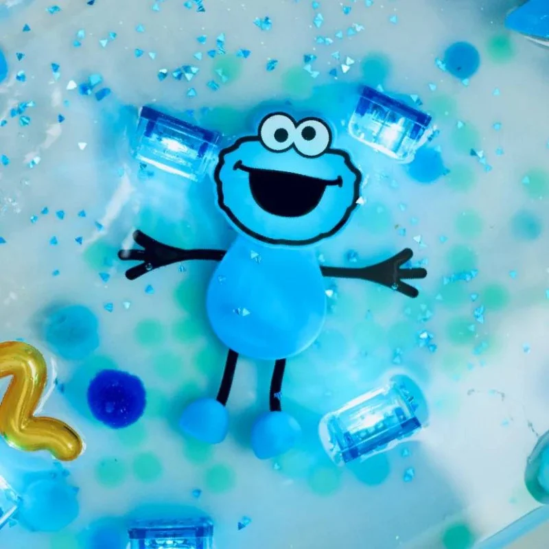 Герой COOKIE MONSTER + 2 Светещи Кубчета Glo Pals
